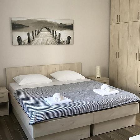Apartments Maestral Тиват Экстерьер фото