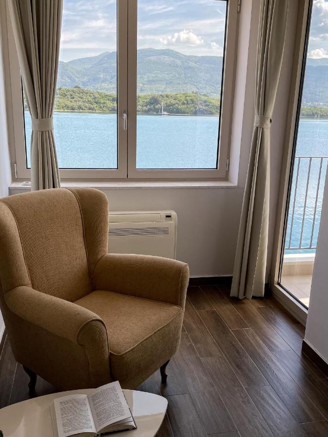Apartments Maestral Тиват Экстерьер фото