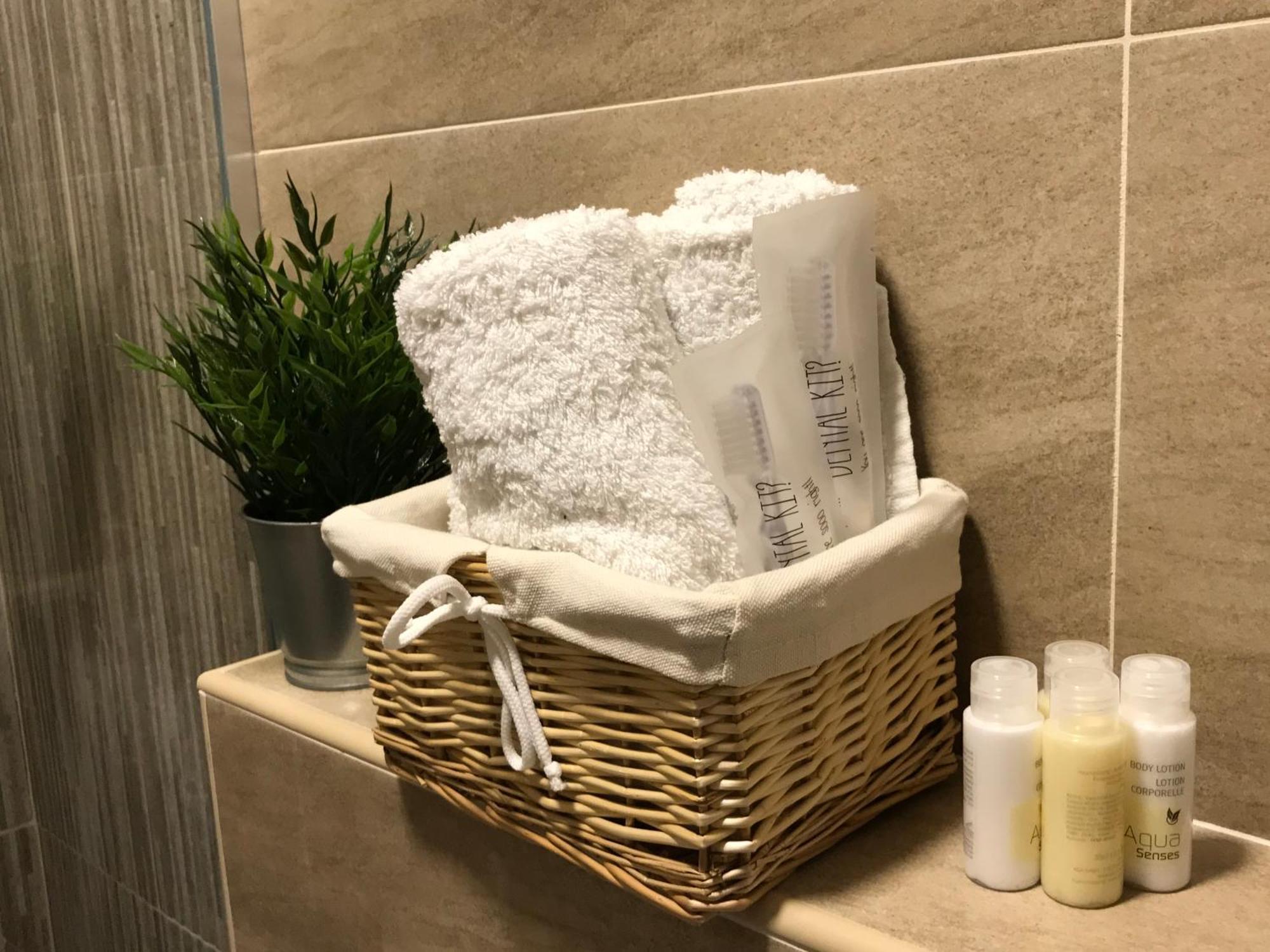 Apartments Maestral Тиват Экстерьер фото