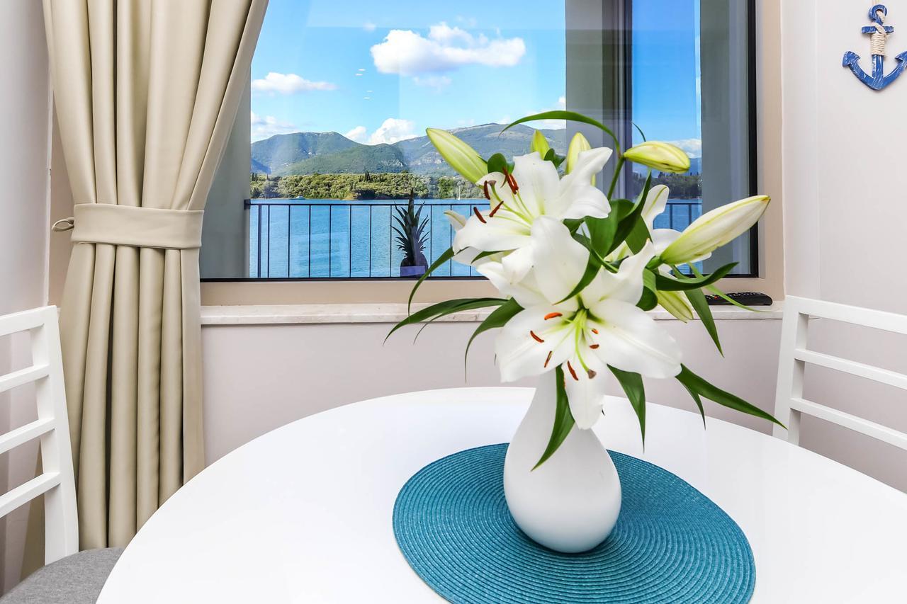 Apartments Maestral Тиват Экстерьер фото